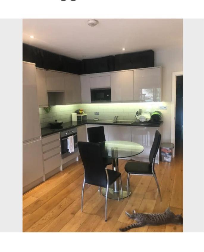 Amara Nomad 1 * London
